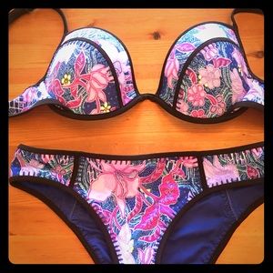 Victoria’s Secret Bikini (worn once)